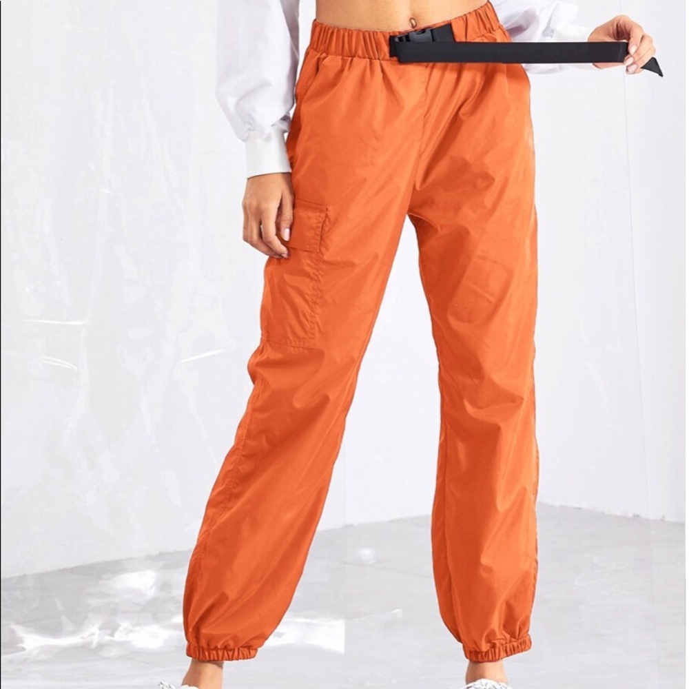 orange pants